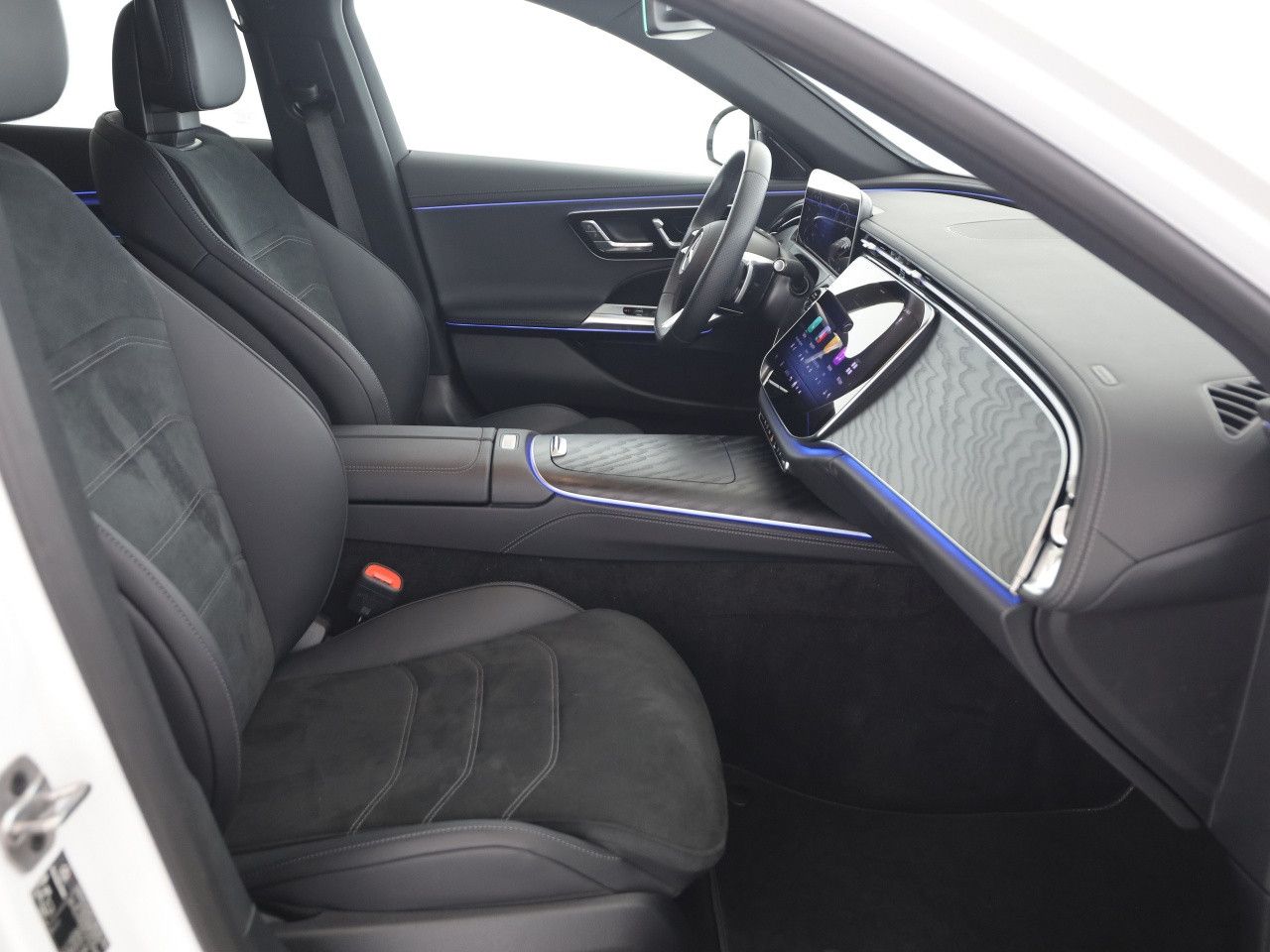 Mercedes-Benz E-Klasse – Bild 9