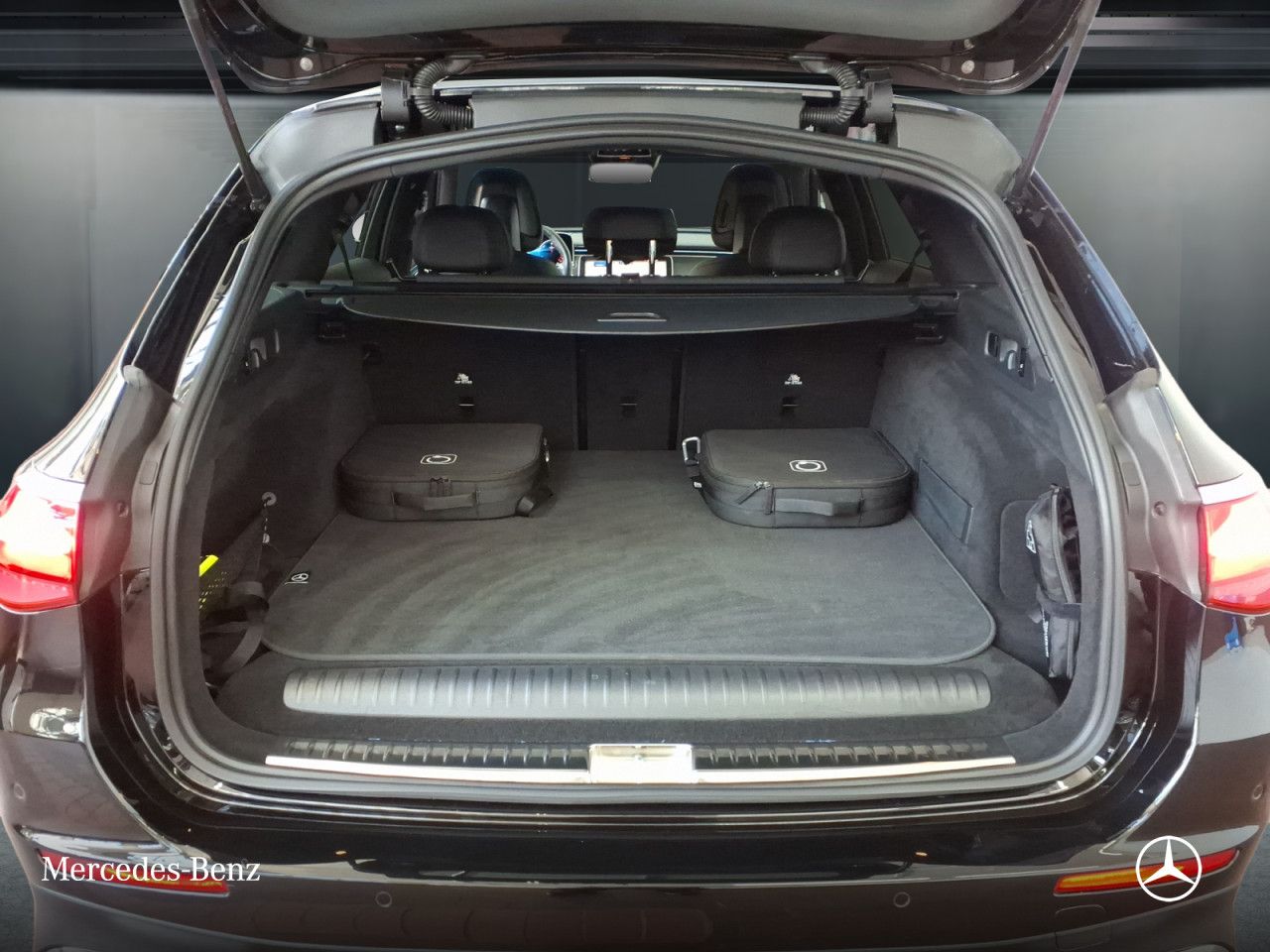 Mercedes-Benz E-Klasse – Bild 18