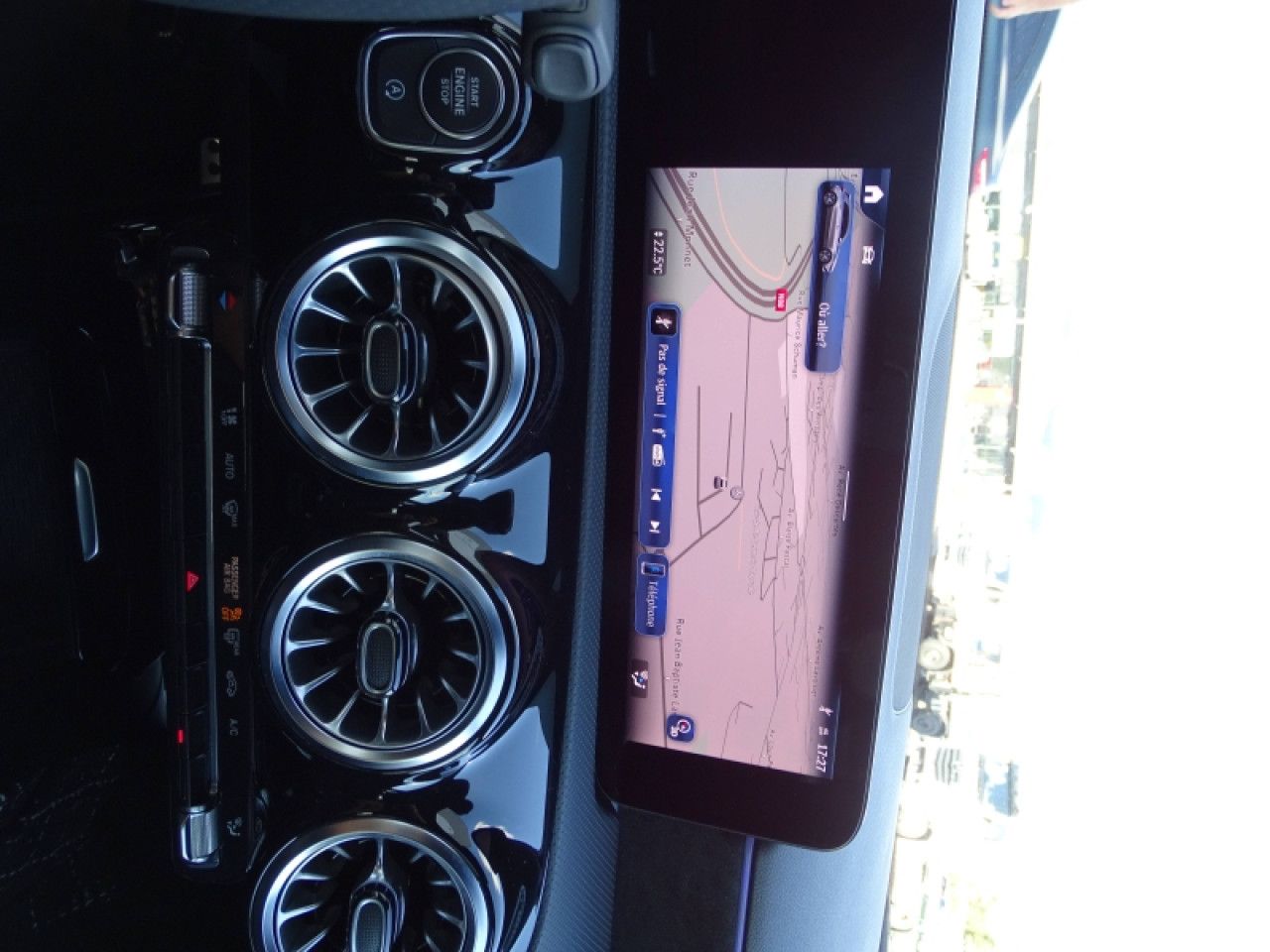 Photo du v&eacute;hicule 17 / 18