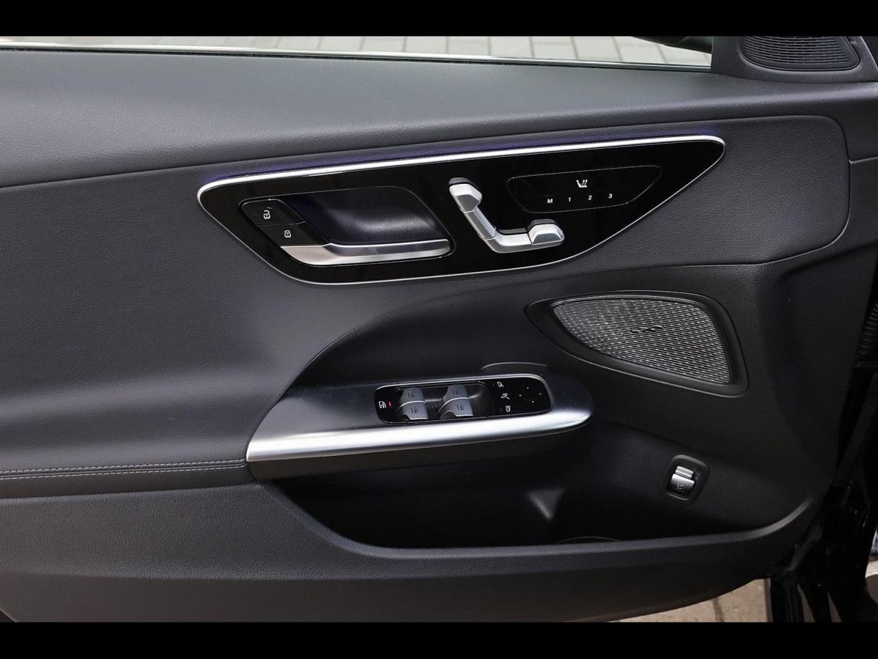 Mercedes-Benz C-Klasse – Bild 12