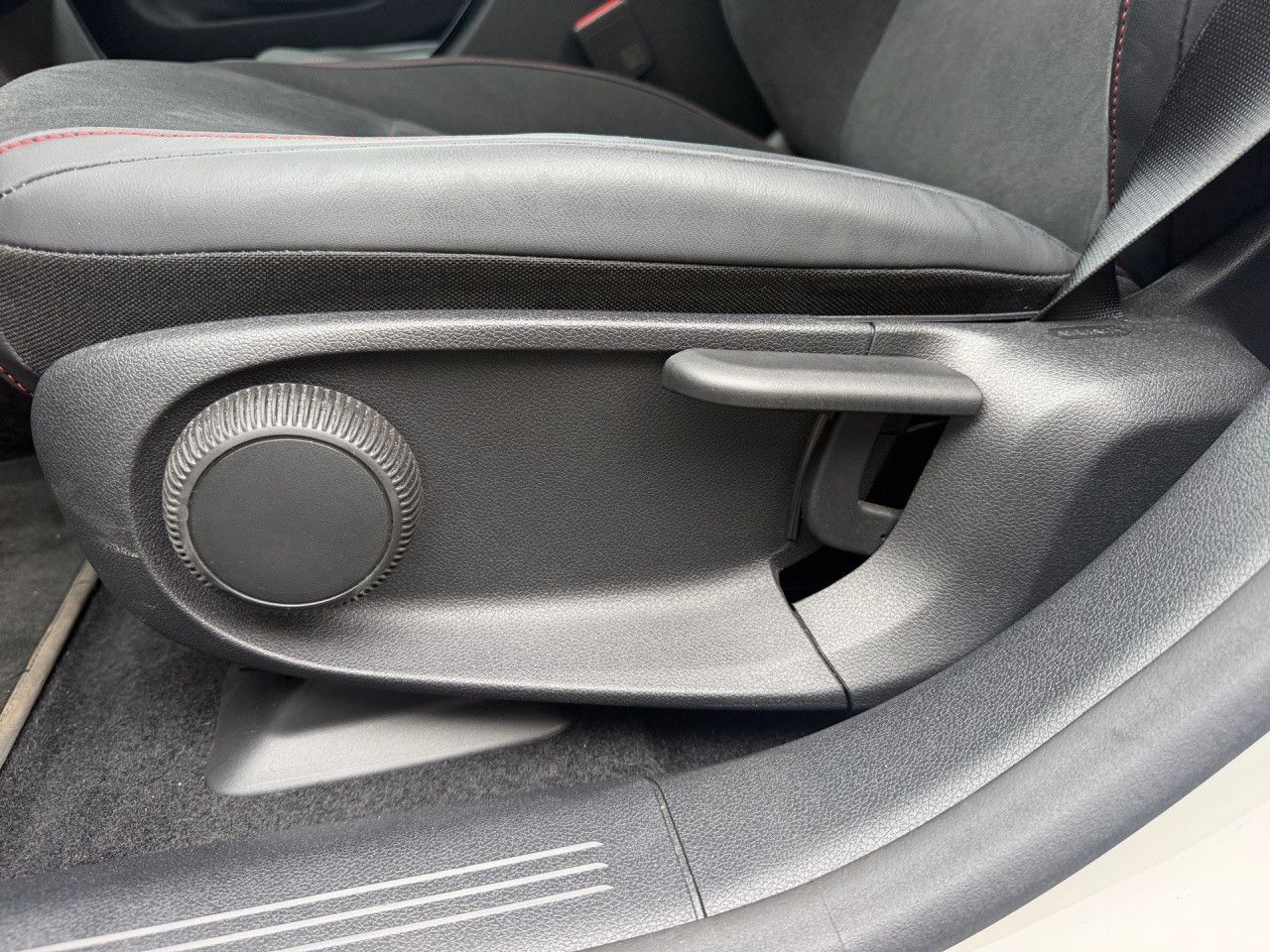 Mercedes-Benz CLA – Bild 4