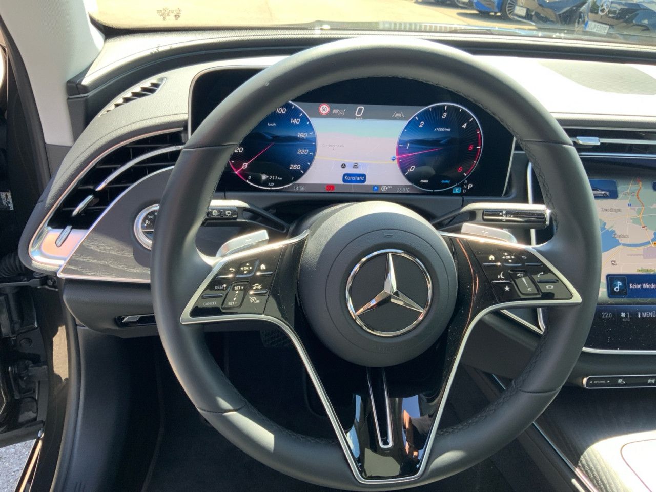Mercedes-Benz E-Klasse – Bild 26