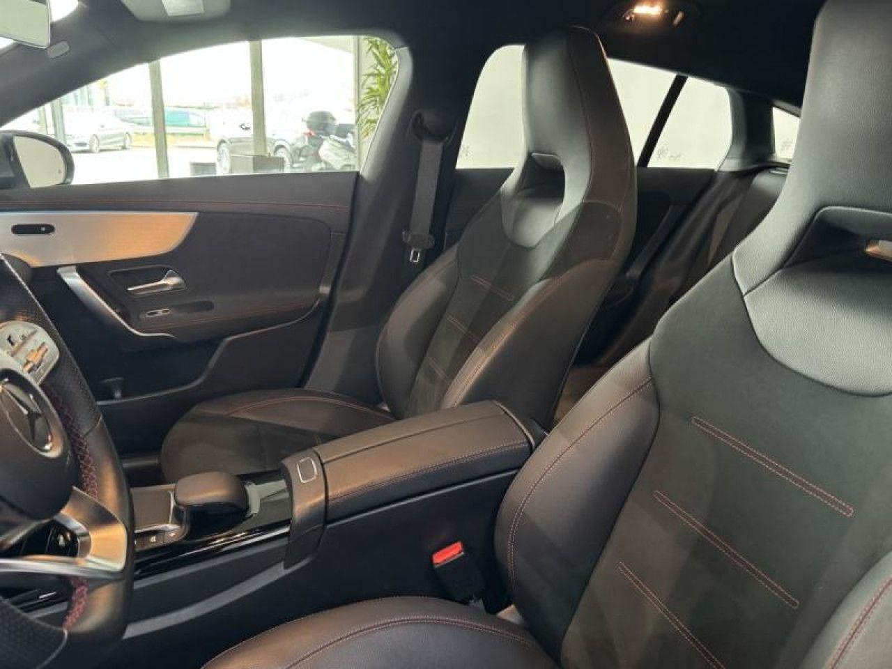 Photo du v&eacute;hicule 6 / 18