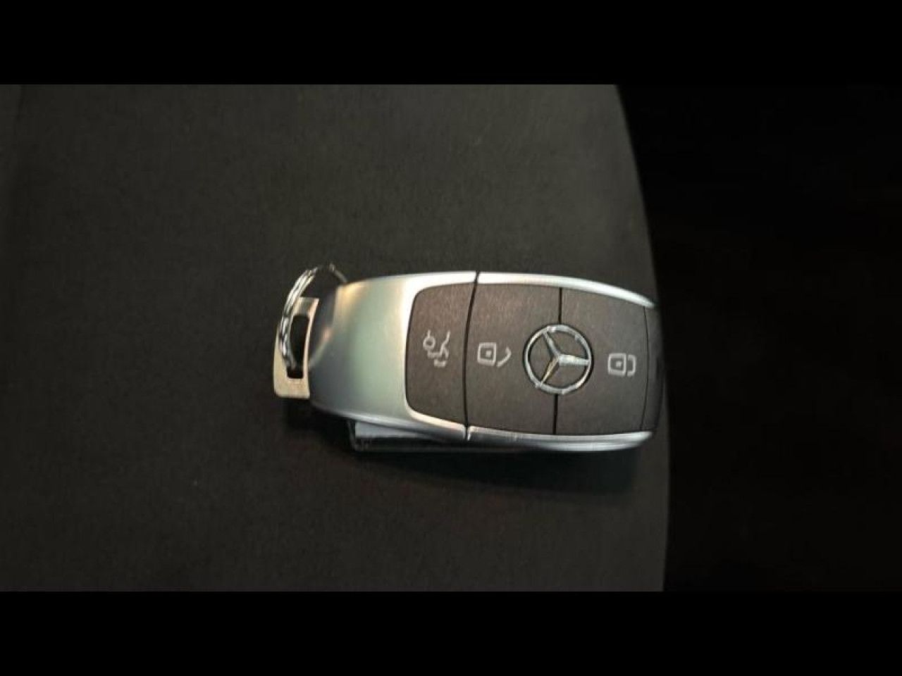 Photo du v&eacute;hicule 16 / 18