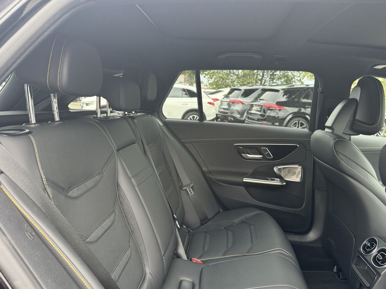 Mercedes-Benz C-Klasse – Bild 18