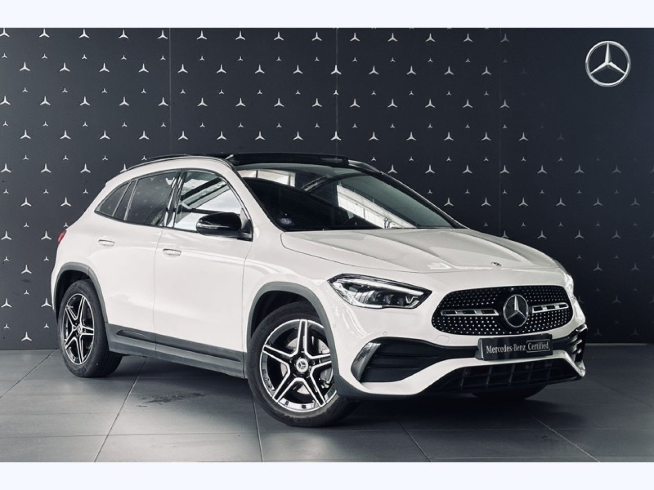 Photo du v&eacute;hicule 8 / 18