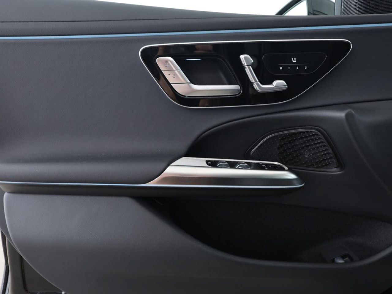 Mercedes-Benz E-Klasse – Bild 14