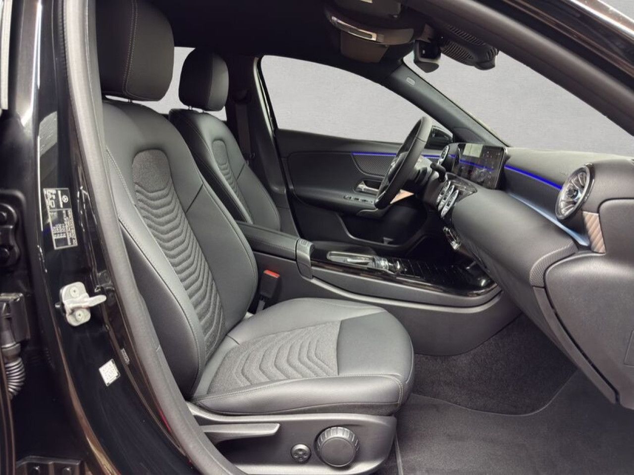 Fahrzeugbild 19 / 25