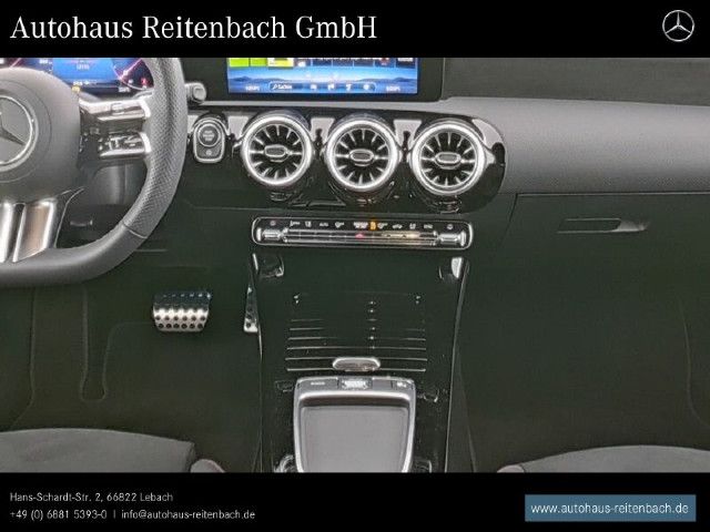 Mercedes-Benz CLA 220