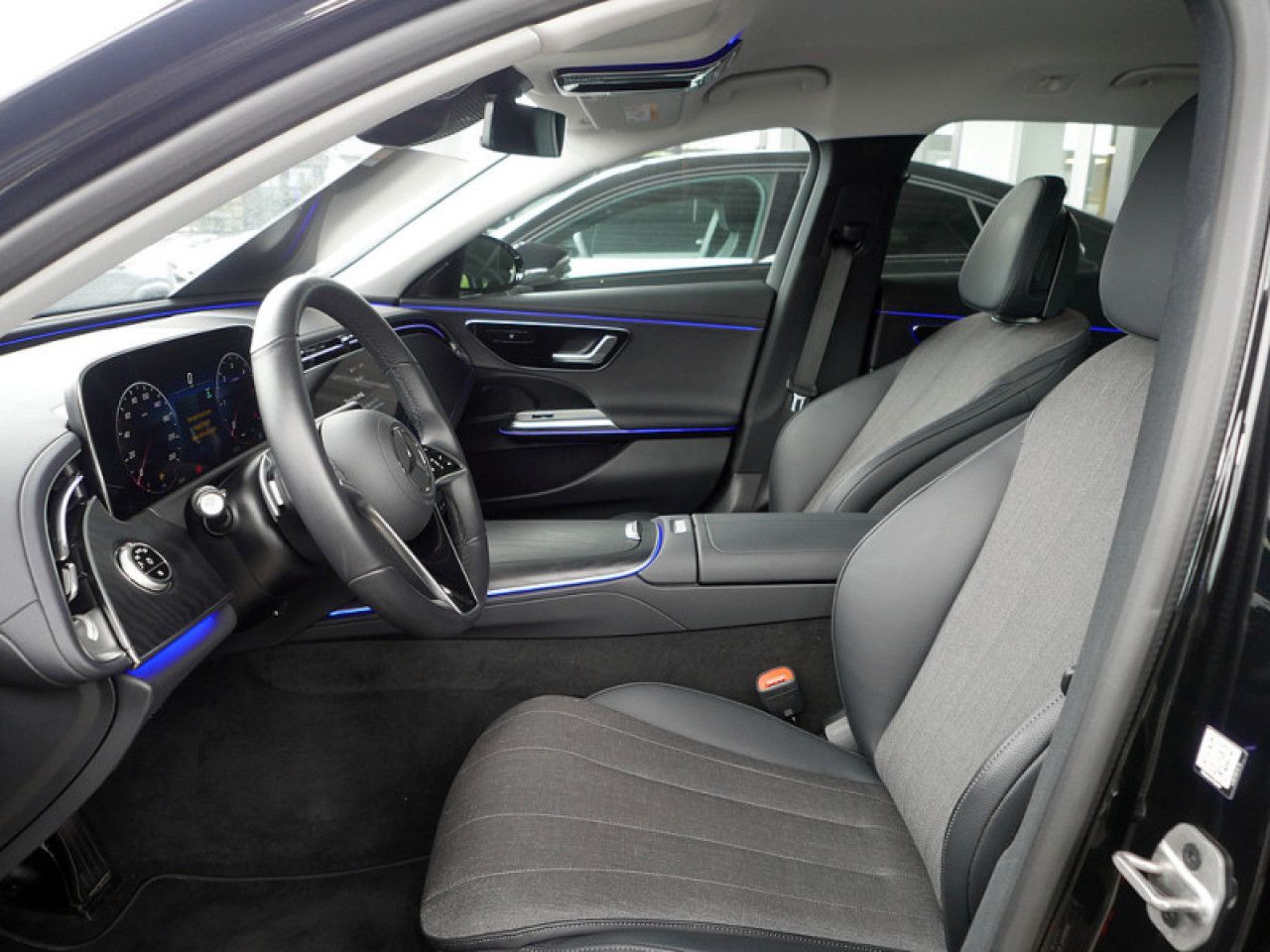 Mercedes-Benz E-Klasse – Bild 14