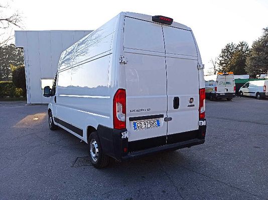 Immagine del veicolo 6 / 10