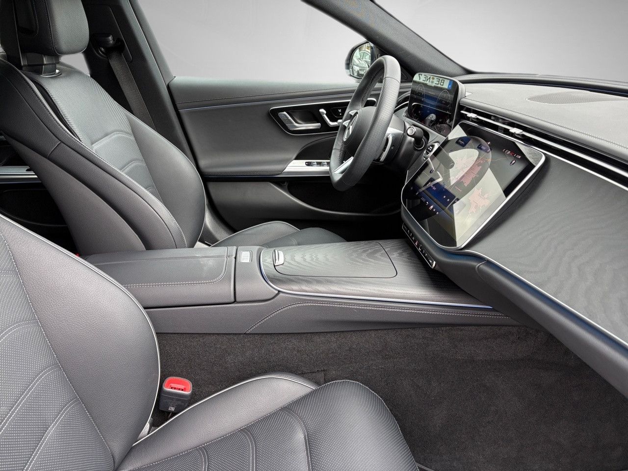 Mercedes-Benz E-Klasse – Bild 25