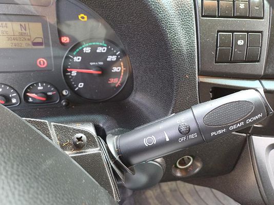 Vehicle image 14 / 15