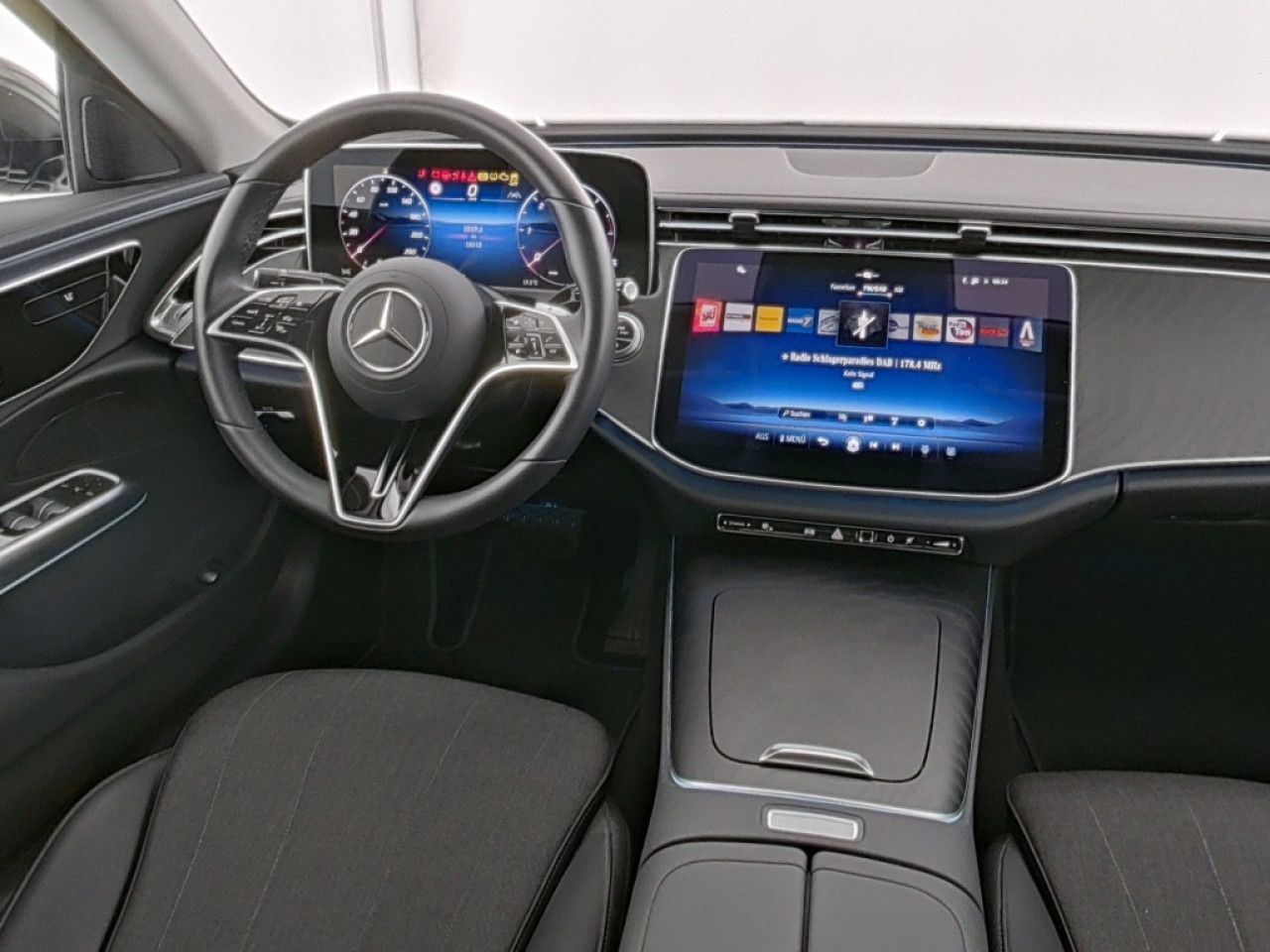 Mercedes-Benz E-Klasse – Bild 7