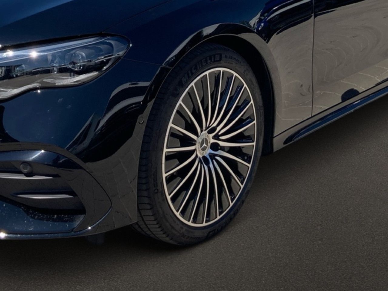 Mercedes-Benz E-Klasse – Bild 7