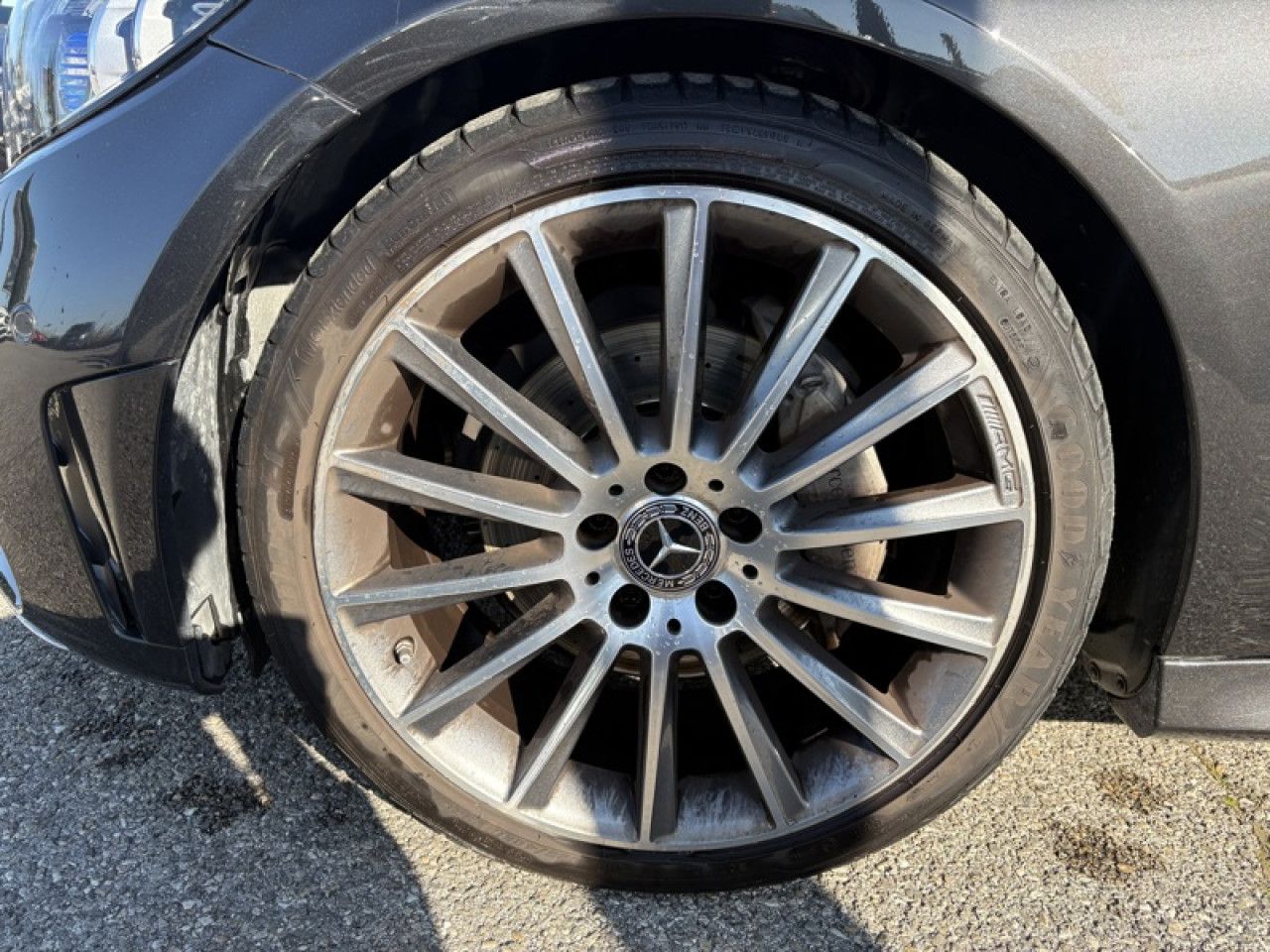 Photo du v&eacute;hicule 9 / 18