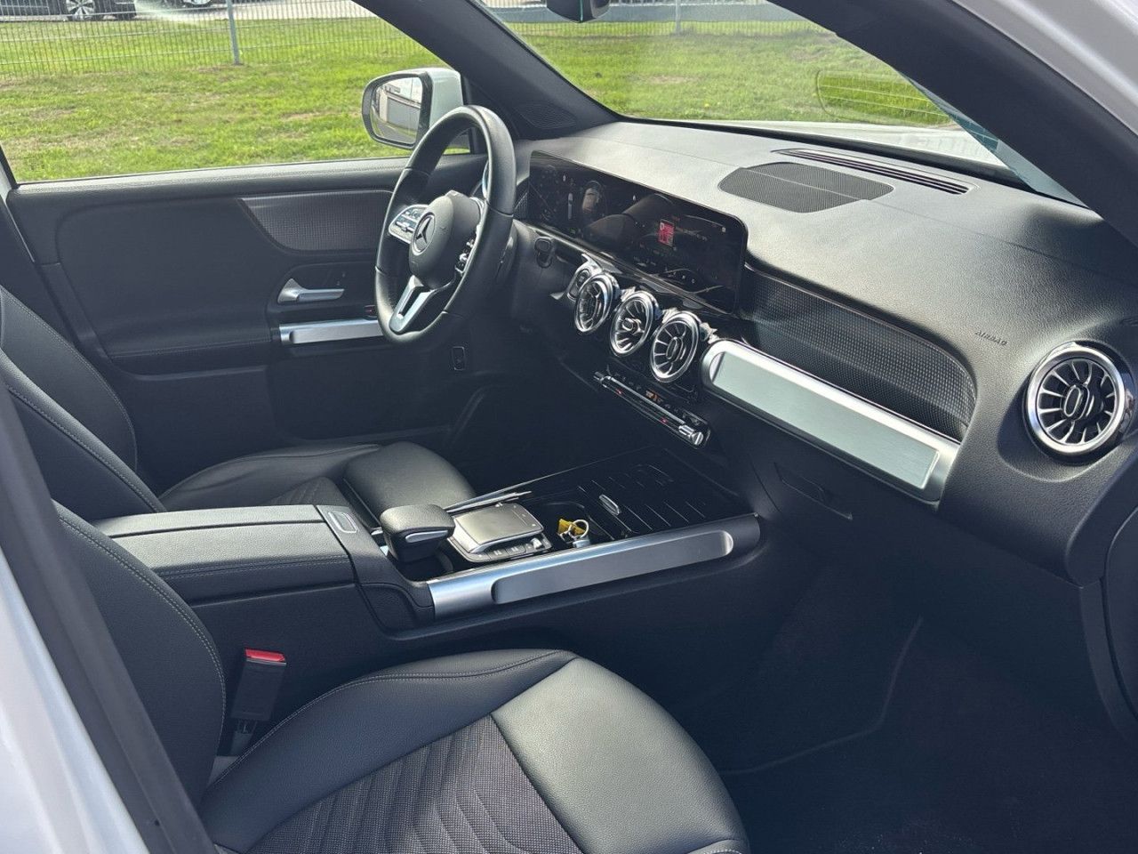Mercedes-Benz EQB – Bild 15