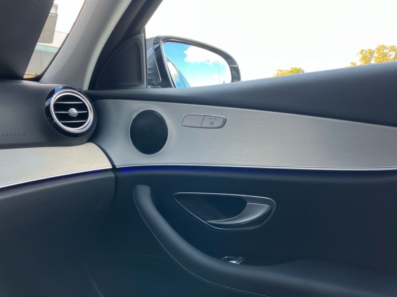 Mercedes-Benz E-Klasse – Bild 27