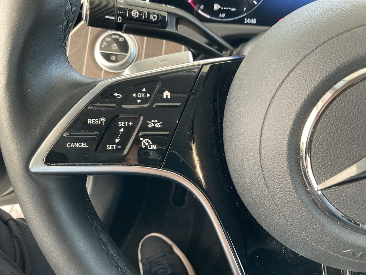 Mercedes-Benz E-Klasse – Bild 14