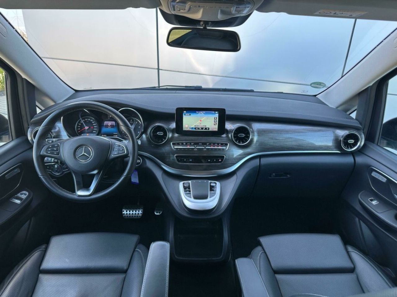 Zdjęcie pojazdu 7 / 9