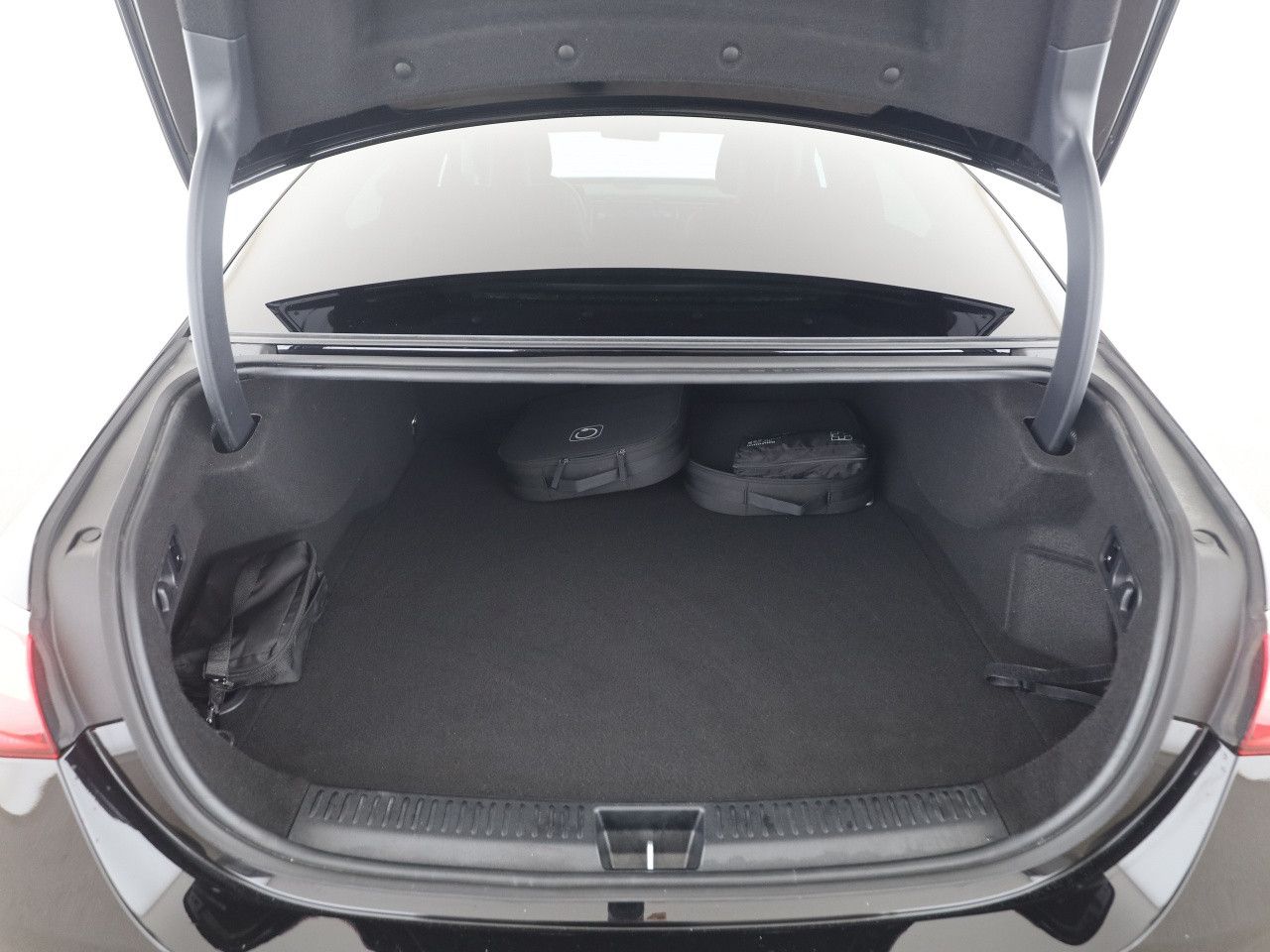 Mercedes-Benz E-Klasse – Bild 18