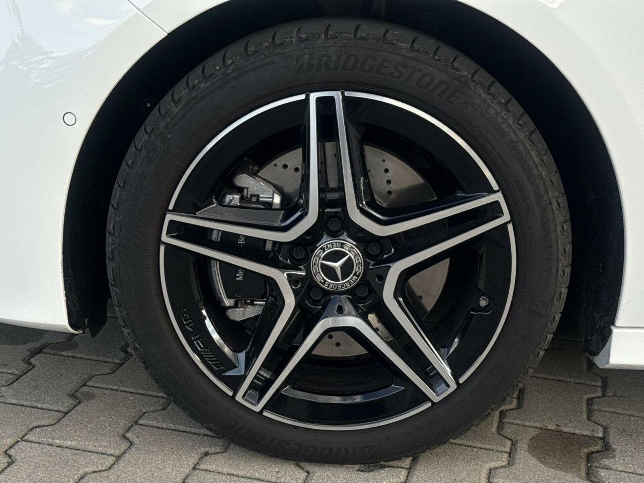 Zdjęcie pojazdu 4 / 22