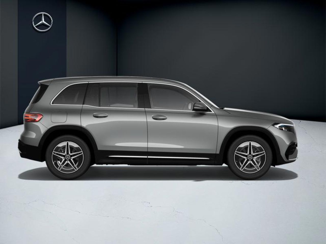 Photo du v&eacute;hicule 3 / 18