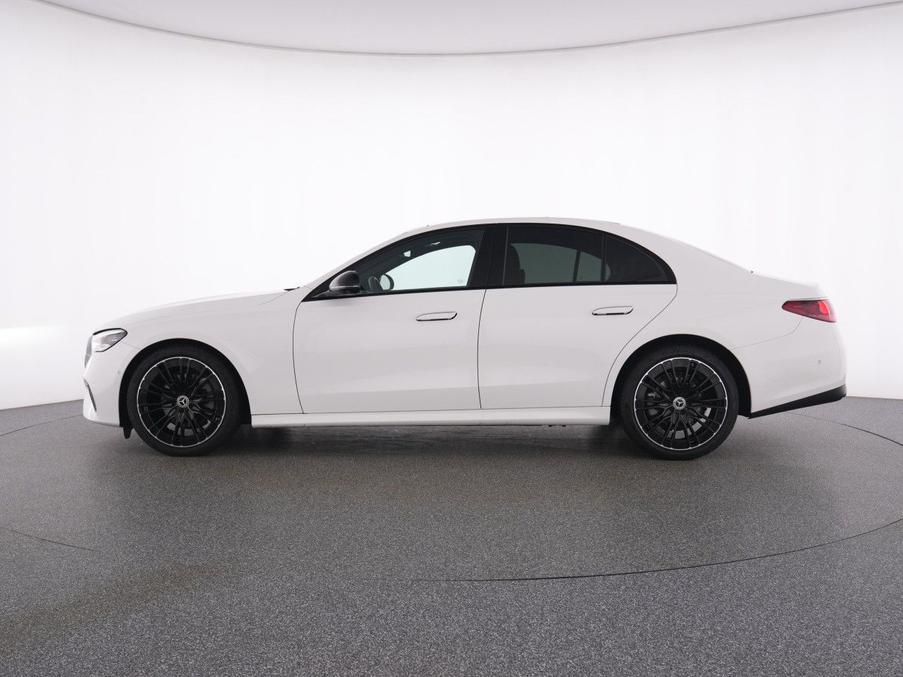 Mercedes-Benz E-Klasse – Bild 10