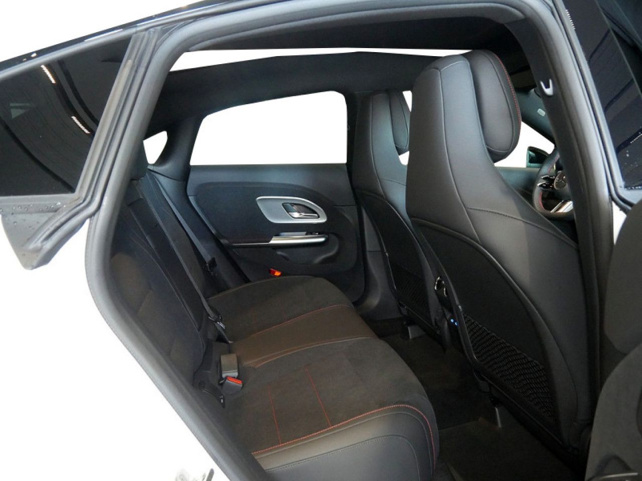 Mercedes-Benz CLA – Bild 6