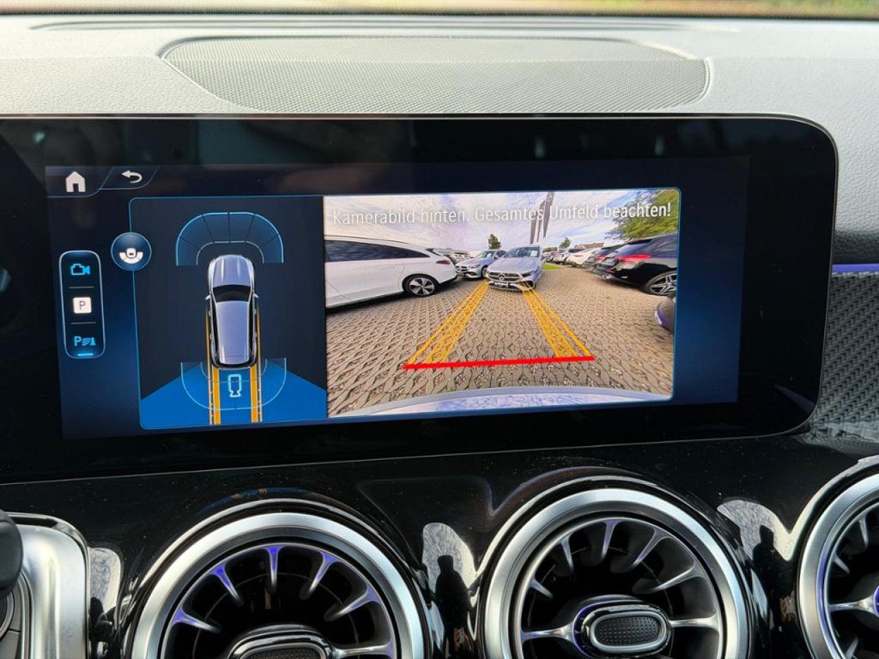 Mercedes-Benz GLB – Bild 11
