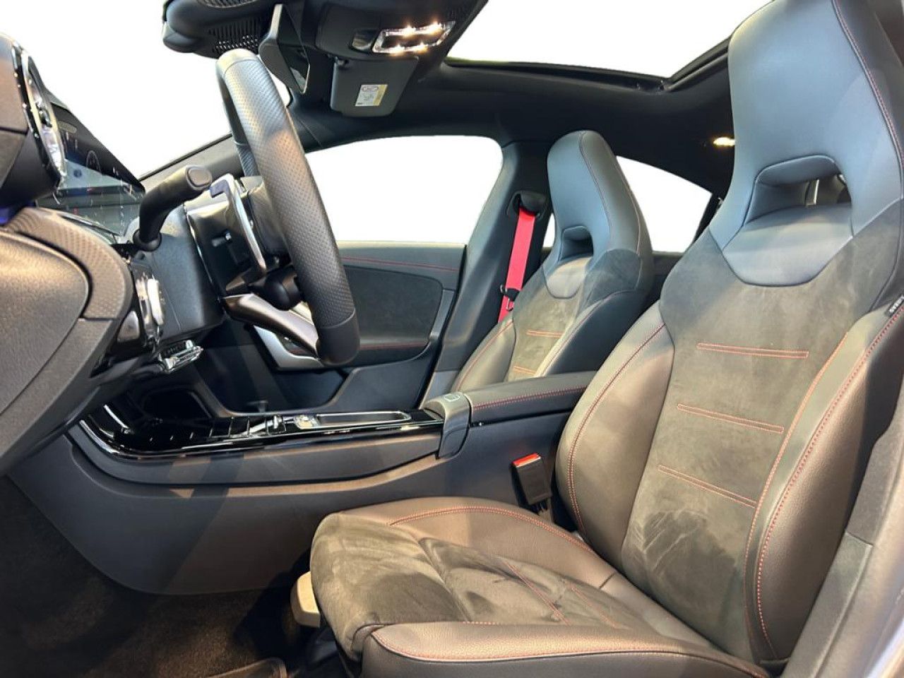 Mercedes-Benz CLA – Bild 8