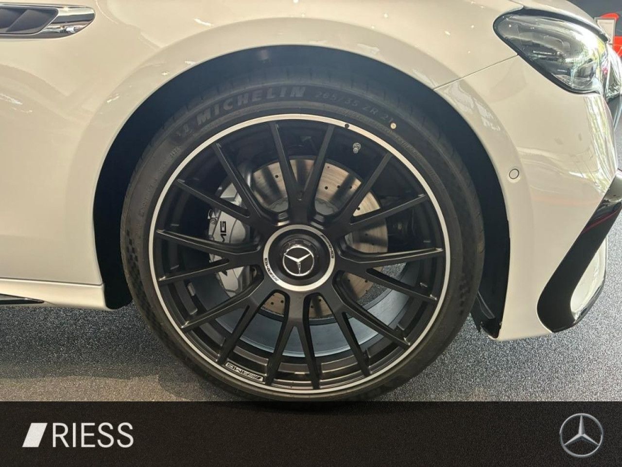 Mercedes-Benz E-Klasse – Bild 9