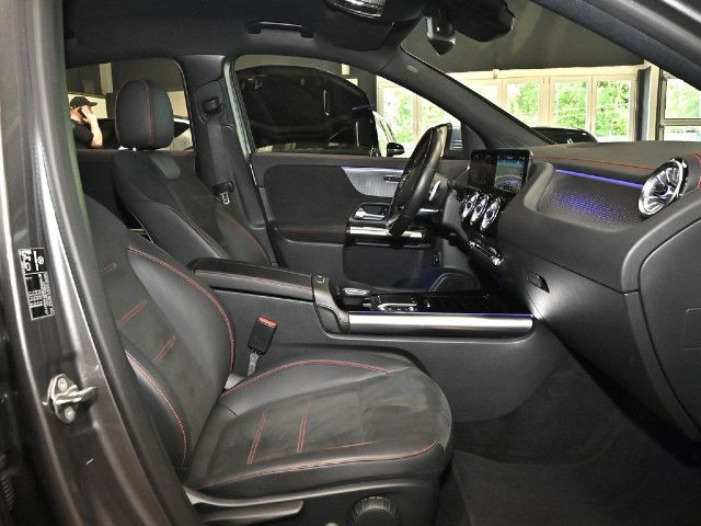 Mercedes-Benz EQA 300