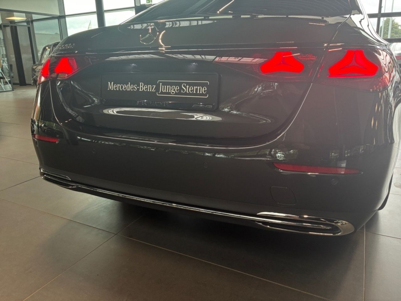 Mercedes-Benz E-Klasse – Bild 11