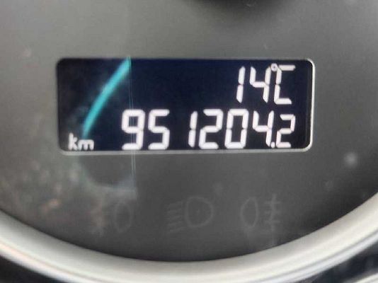 Vehicle image 13 / 14