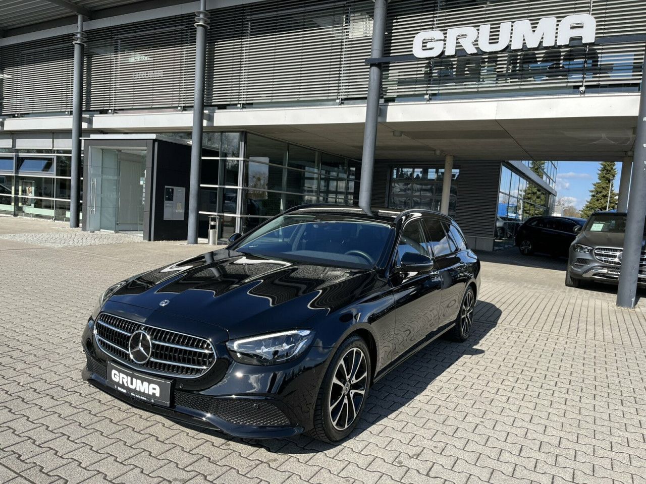 Mercedes-Benz E-Klasse – Bild 2