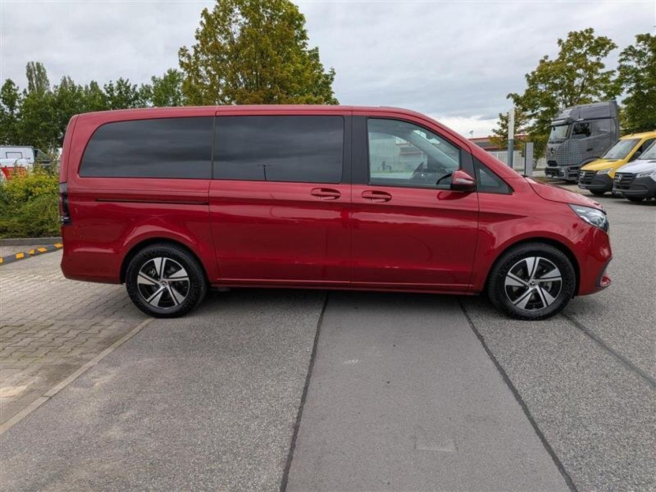 Mercedes-Benz EQV – Bild 2