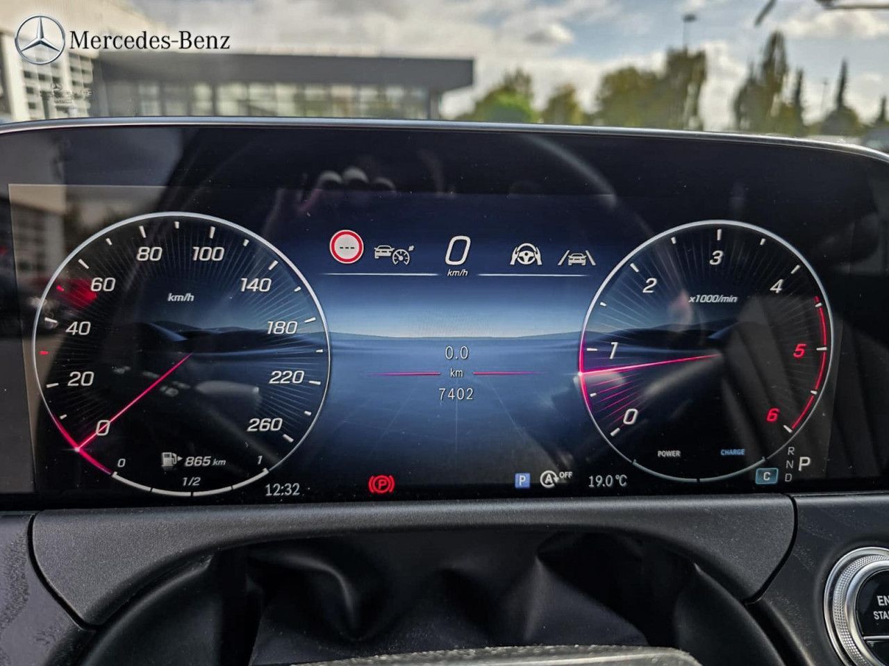 Mercedes-Benz E-Klasse – Bild 12
