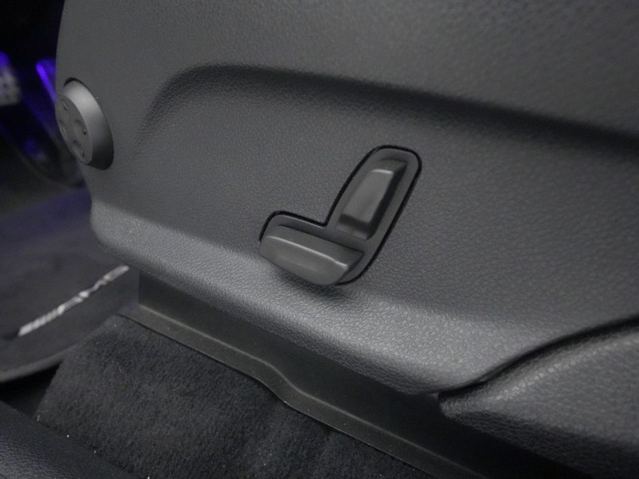 Imagem do veículo 8 / 23