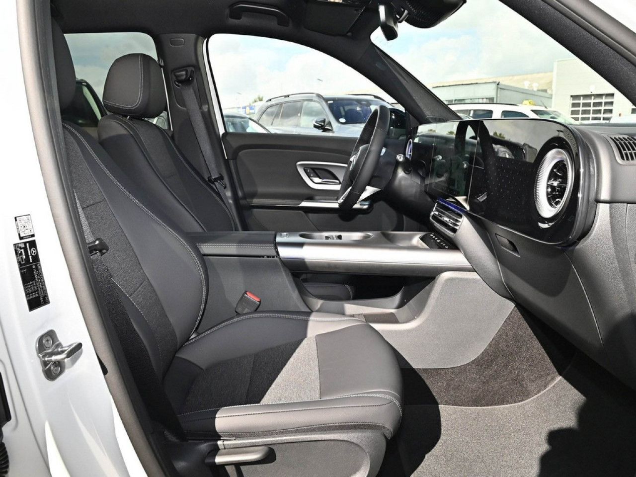 Mercedes-Benz GLB – Bild 2