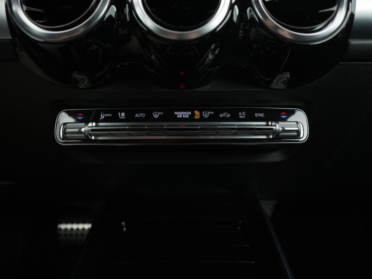 Imagem do veículo 15 / 25