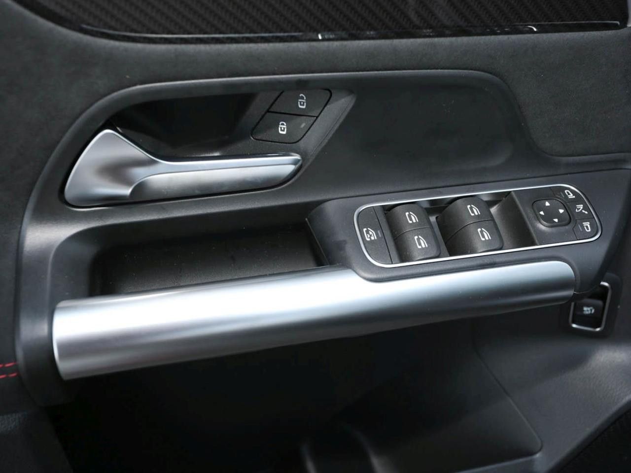 Fahrzeugbild 17 / 23