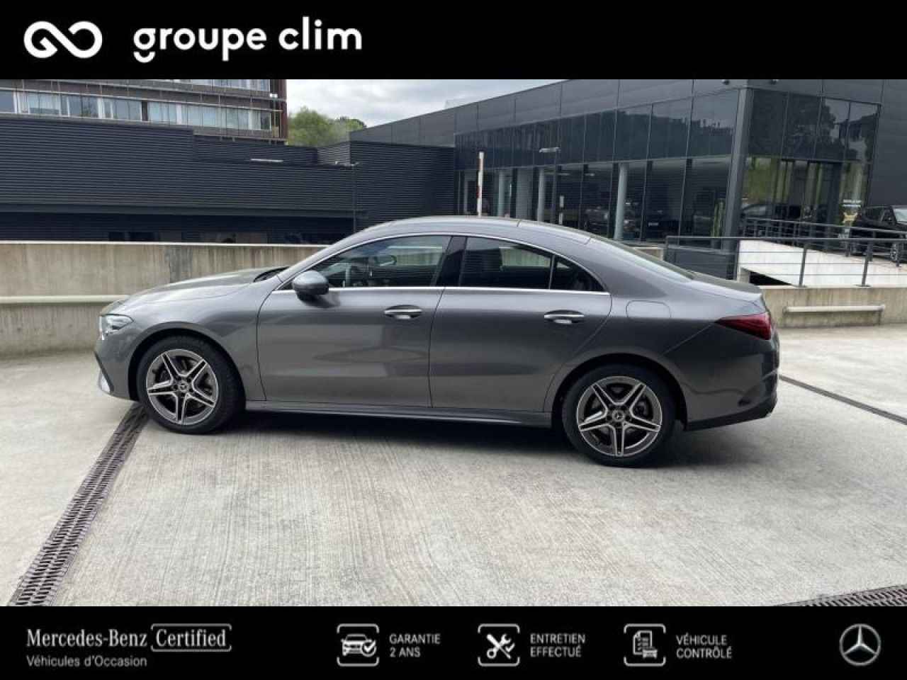 Photo du v&eacute;hicule 3 / 18