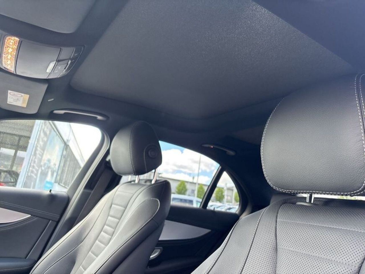 Mercedes-Benz E-Klasse – Bild 26