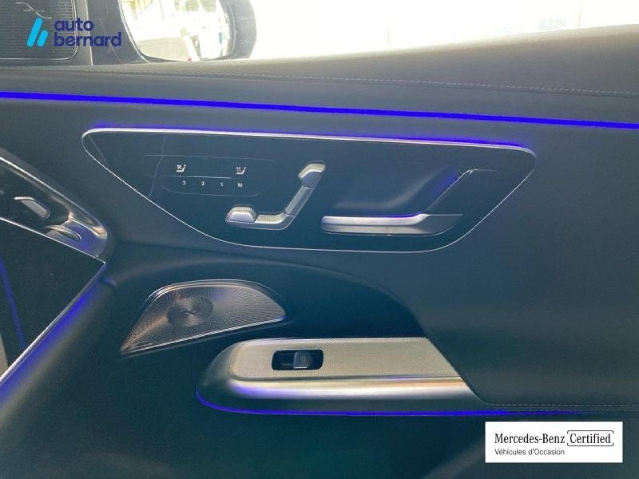 Photo du v&eacute;hicule 17 / 18