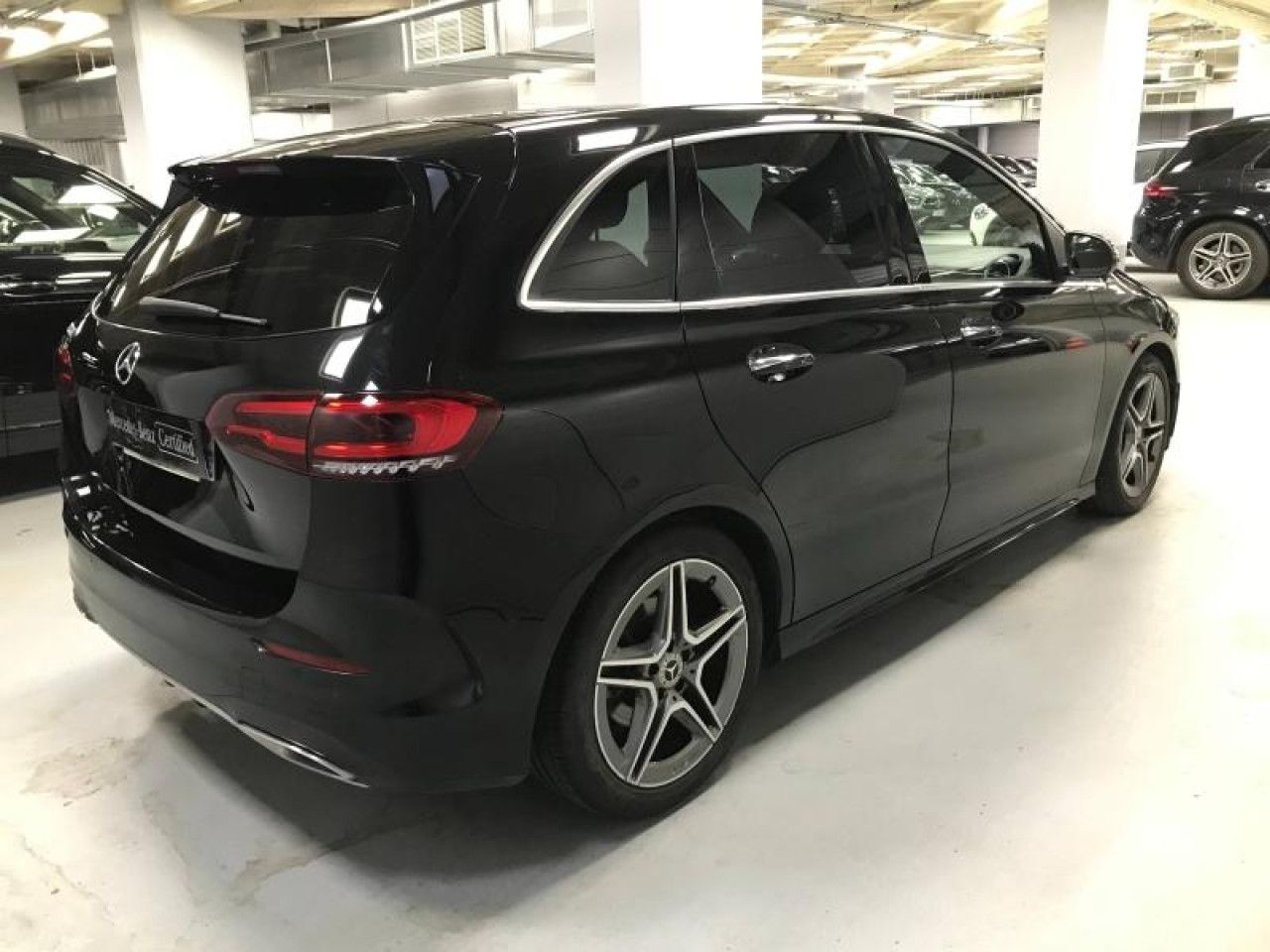 Photo du véhicule 2 / 18