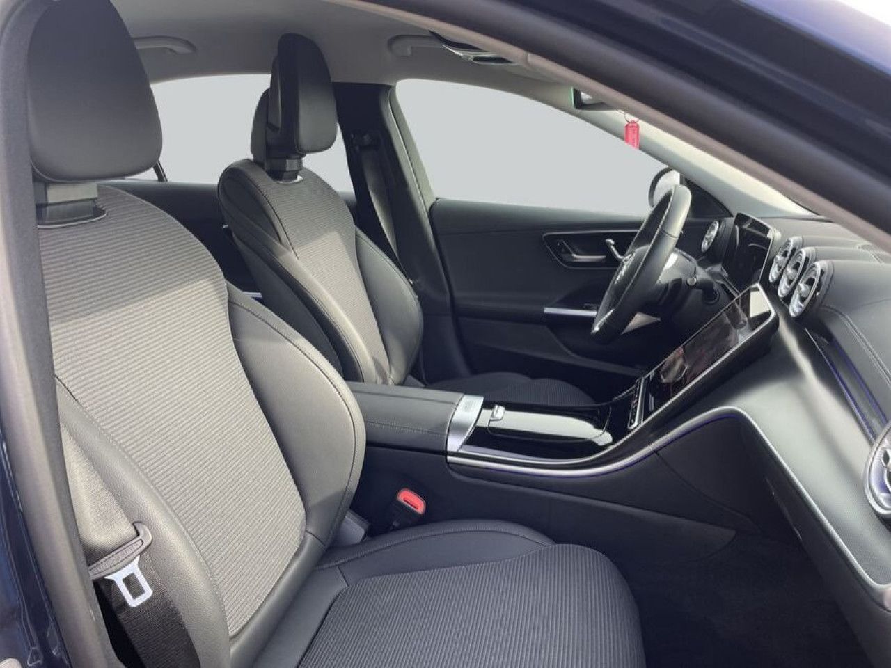 Mercedes-Benz C-Klasse – Bild 12