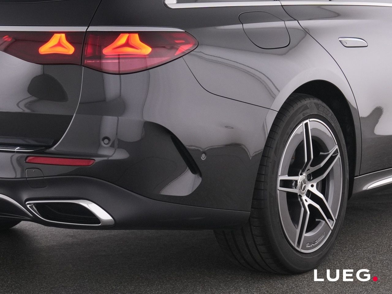Mercedes-Benz E-Klasse – Bild 9