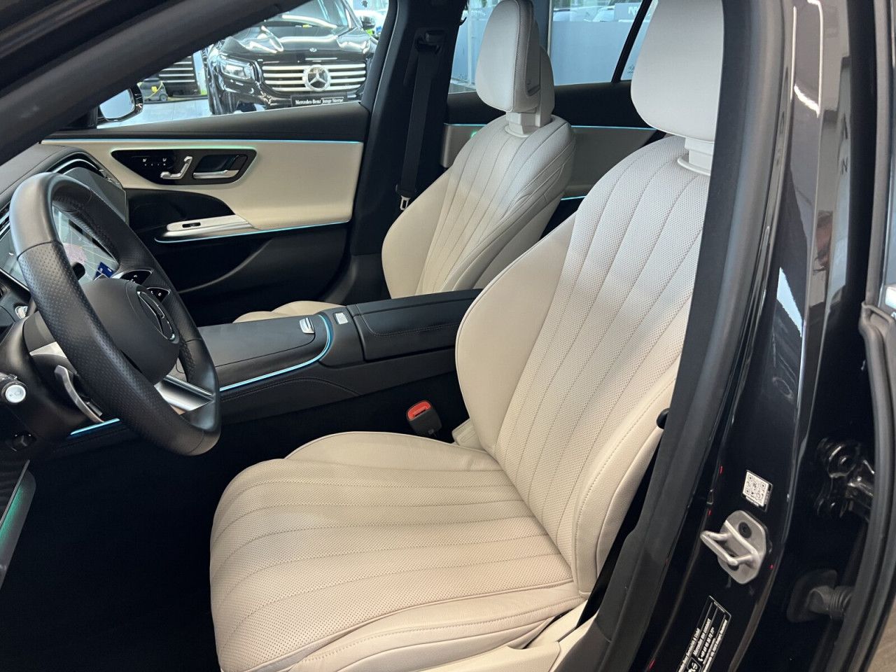 Mercedes-Benz E-Klasse – Bild 13