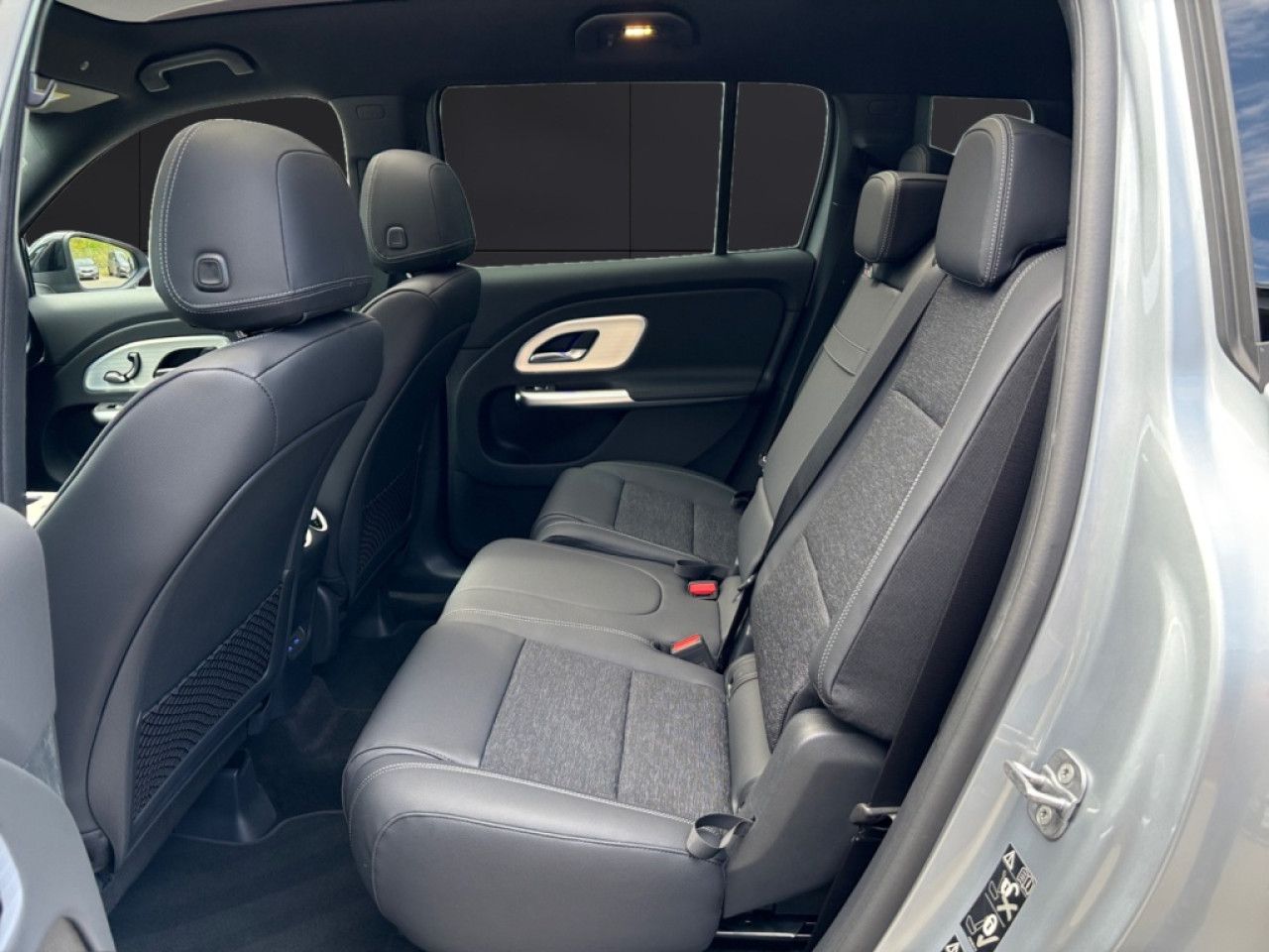 Mercedes-Benz GLB – Bild 13